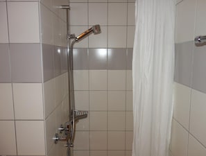 Apartment | Bathroom