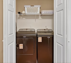 Apartment, 2 Bedrooms | Interior