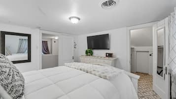 ํ์ฐ์ค, ์นจ์ค 3๊ฐ | 3 ๊ฐ์ ์นจ์ค, ๋ค๋ฆฌ๋ฏธ/๋ค๋ฆฌ๋ฏธํ, ๋ฌด๋ฃ WiFi