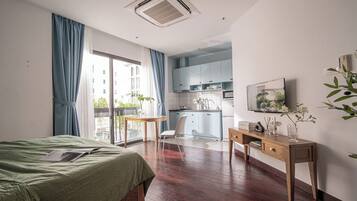 Estudio | Tabla de planchar con plancha y wifi gratis