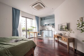 Studio | Iron/ironing board, free WiFi