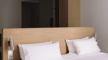 Superior Double Room | Desk, laptop workspace, free WiFi