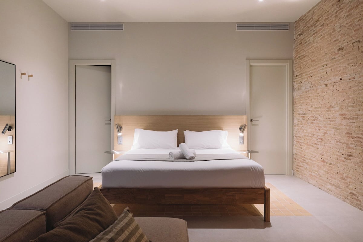 Superior Double Room | Desk, laptop workspace, free WiFi