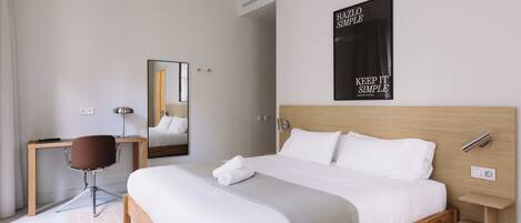 Comfort Double Room, 1 King Bed | Desk, laptop workspace, free WiFi