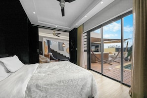 5 bedrooms, in-room safe, desk, iron/ironing board