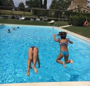 Piscine extérieure