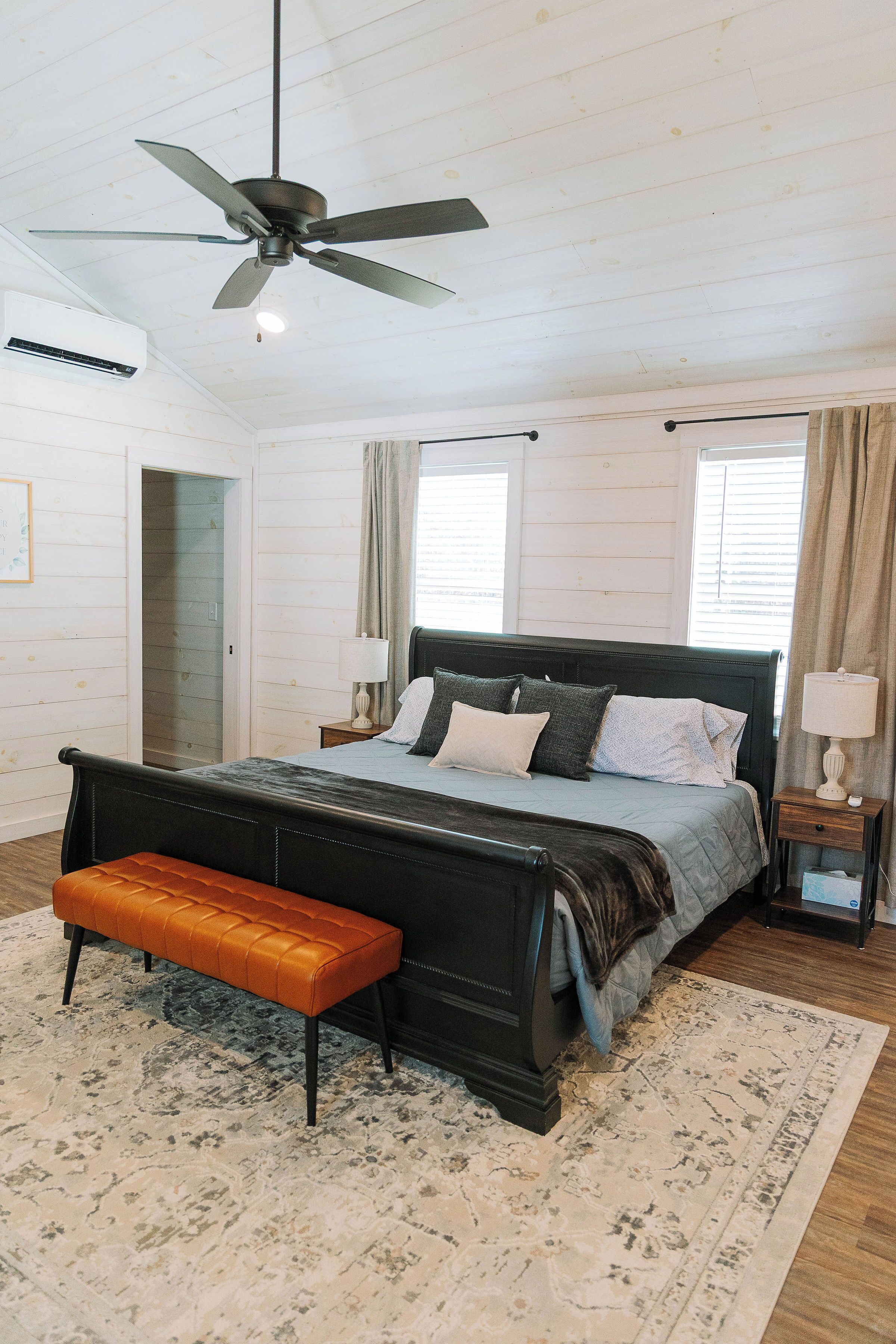 4 chambres, bureau, Wi-Fi, draps fournis