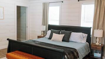 4 chambres, bureau, Wi-Fi, draps fournis