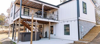 Knott Quite at the lake - 4bd/3ba with Hot Tub