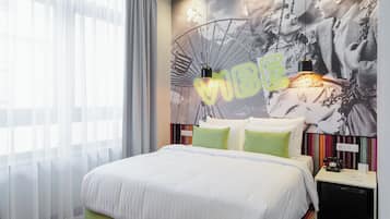 Groove room | Cassaforte in camera, una scrivania, postazione laptop, insonorizzazione