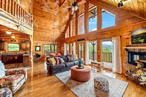 Smart TV, fireplace