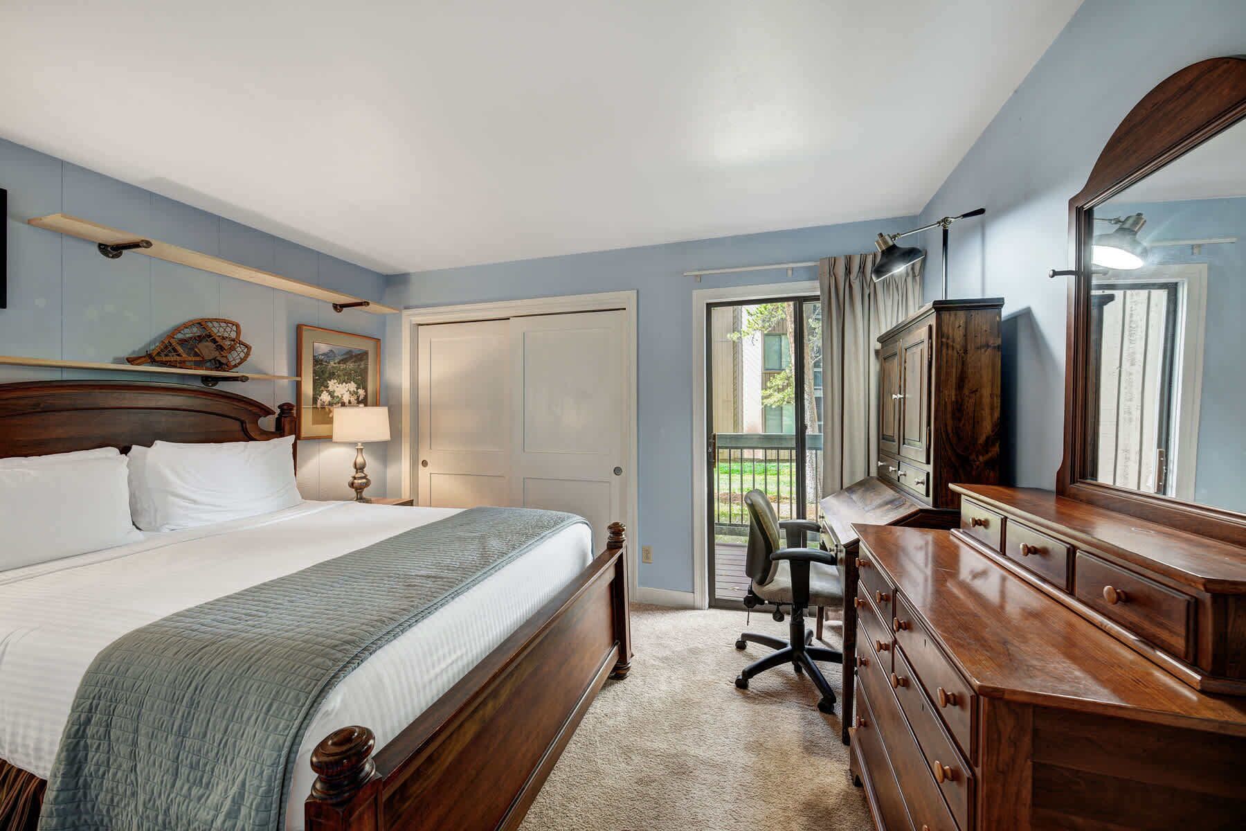 2 عدّة غرف نوم ومكتب ومكواة/لوح كي وواي فاي