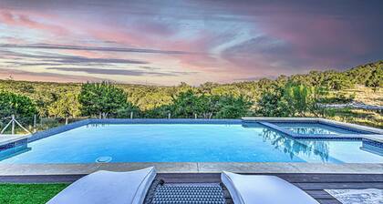 Bear Moon Ranch | Hot Tub, Pool, Pickleball