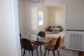 تناول الطعام