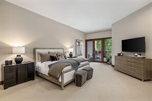 3 bedrooms, iron/ironing board, free WiFi, bed sheets - Contemporary Condo by InvitedHome | Base of Village, Large Balcony, Views (Avon)