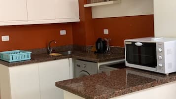 Chalet, 1 Bedroom, Accessible, Smoking | Interior