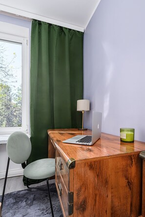 Blackout drapes, soundproofing, iron/ironing board, cribs/infant beds - Lumina city Comfort in Łódź Center (Łódź)