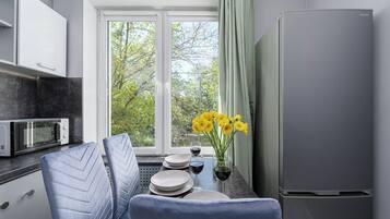 Comfort Apartment, Courtyard View | Private kitchen