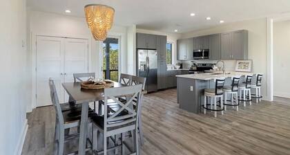 Brand New Rental on St. George Island with HEATED POOL! Pets Welcome!