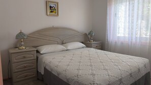 3 quartos, ferros/tábuas de passar roupa, Wi-Fi de cortesia