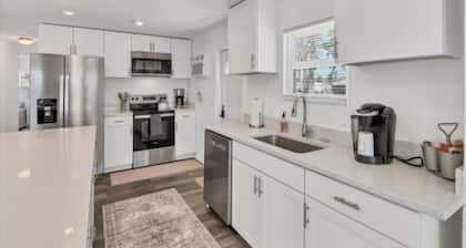 Soak up Florida Sunshine & be just 5 minutes to the beach! Affordable Luxury