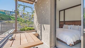Comfort Studio, Garden View | Balcony