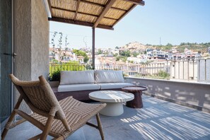 Luxury Suite, Sea View | Terrace/patio - Käsiala Apart Hotel Yeni Foça (Foça)