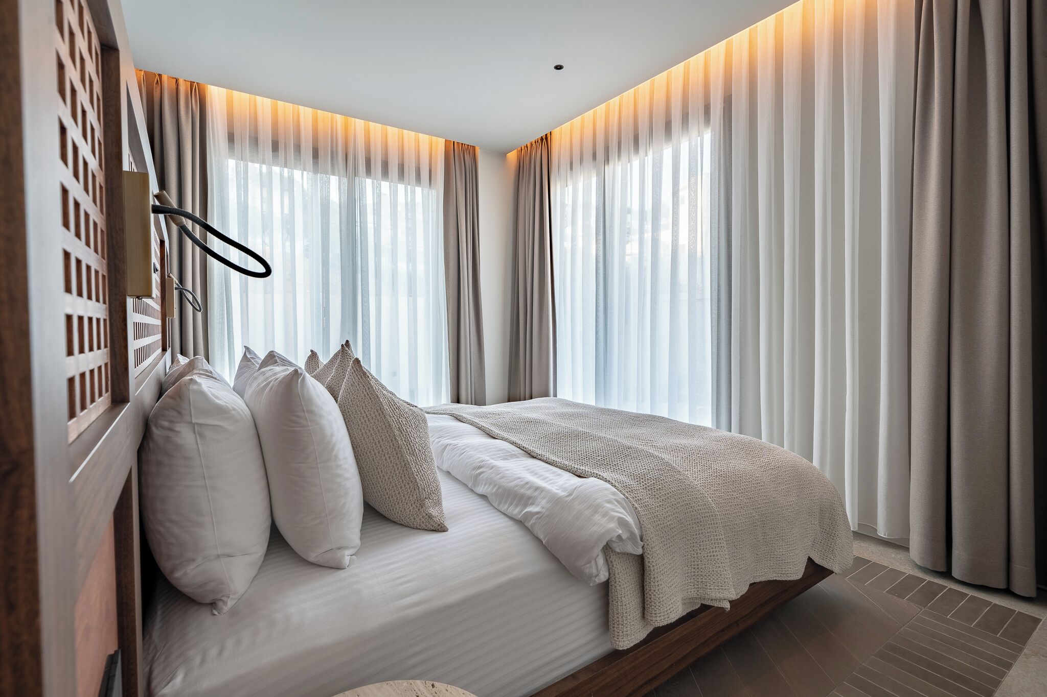 Zimmersafe, laptopgeeigneter Arbeitsplatz, Bügeleisen/Bügelbrett