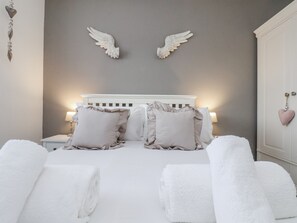 Interior - Pearl Stone House (Whitby)