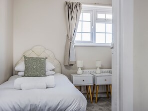 3 chambres, fer et planche à repasser, Wi-Fi gratuit, draps fournis