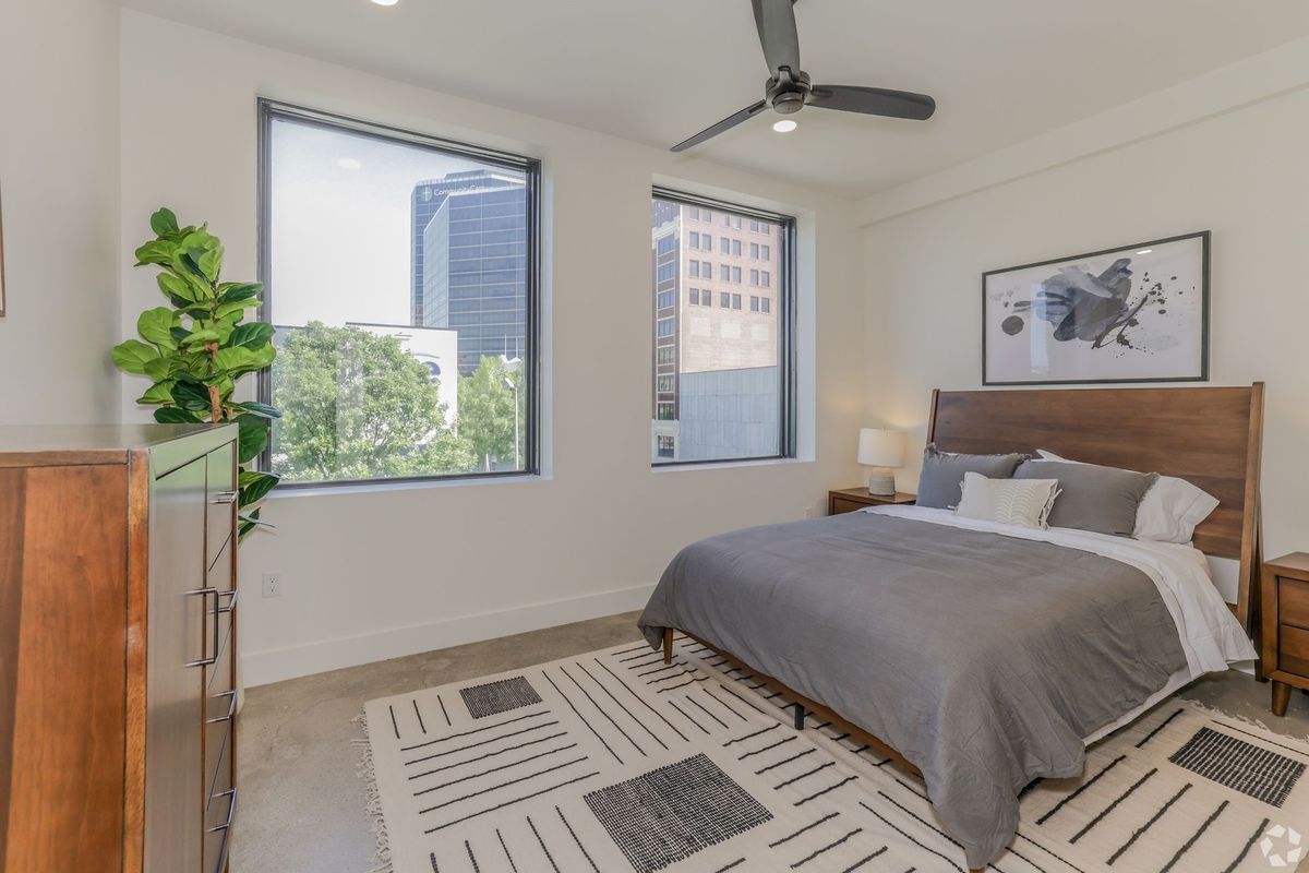 1 bedroom, iron/ironing board, internet, bed sheets