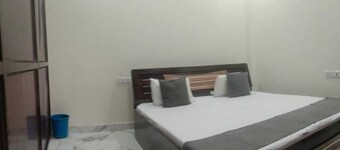 Hotel Seva & Restaurant