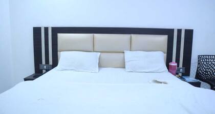 Hotel Blue Berry Agra