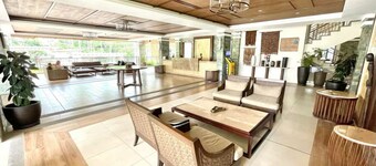 Cozy 1BR Condo w/Balcony, 25MBPS Wifi, Disney+, Kitchen, Pet Friendly