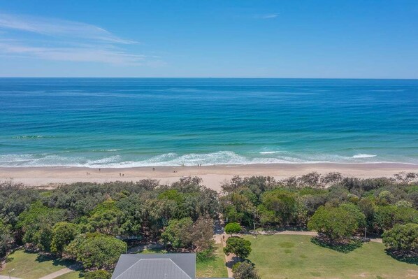 Beach - The Pool Resort Kingscliff - 2BRM Garden View (5107/08) - Holiday Management Co. (Tweed)