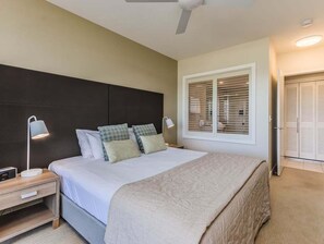 2 bedrooms, iron/ironing board, free WiFi, bed sheets - The Pool Resort Kingscliff - 2BRM Garden View (5107/08) - Holiday Management Co. (Kingscliff)
