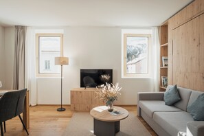 2 Bedroom Apartment - Tilia | Wohnbereich