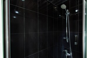Comfort Apartment, Balcony, City View | Bathroom | Shower, towels, soap, toilet paper - Apartment by Luxe Group HH331 (Yerevan)