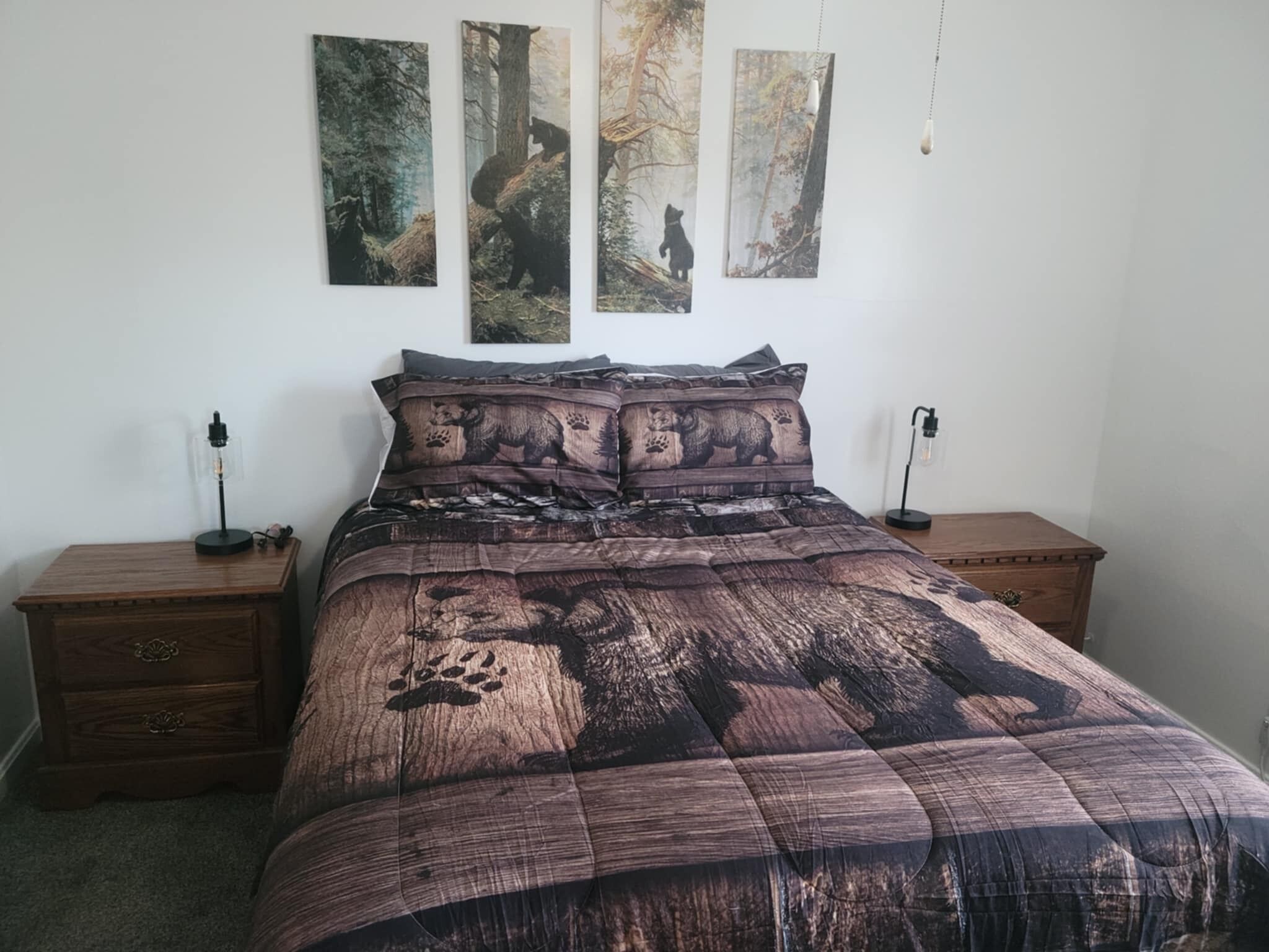 2 多间卧室、上网接入、床单