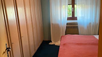 2 sovrum, strykjÀrn/strykbrÀda, wi-fi och sÀngklÀder