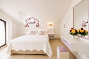 4 bedrooms, WiFi, bed sheets