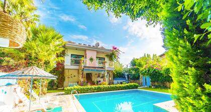 Villa Garden Island - Four Bedroom Villa, Sleeps 10