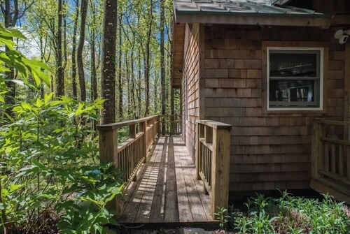 Cozy Guest Cabin•Pet Friendly•Secluded•Peaceful