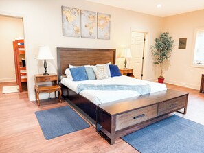 6 Schlafzimmer, Bügeleisen/Bügelbrett, Internetzugang, Bettwäsche