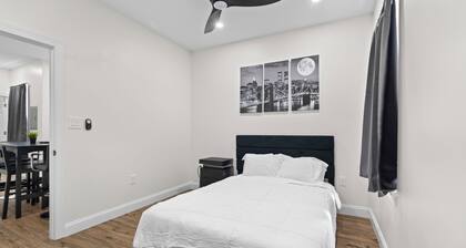 Beautiful 2 bedroom 1 bath unit 2