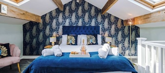 Beautiful Cottage in Haworth, The Perfect Retreat!