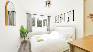 Iron/ironing board, WiFi, bed sheets
