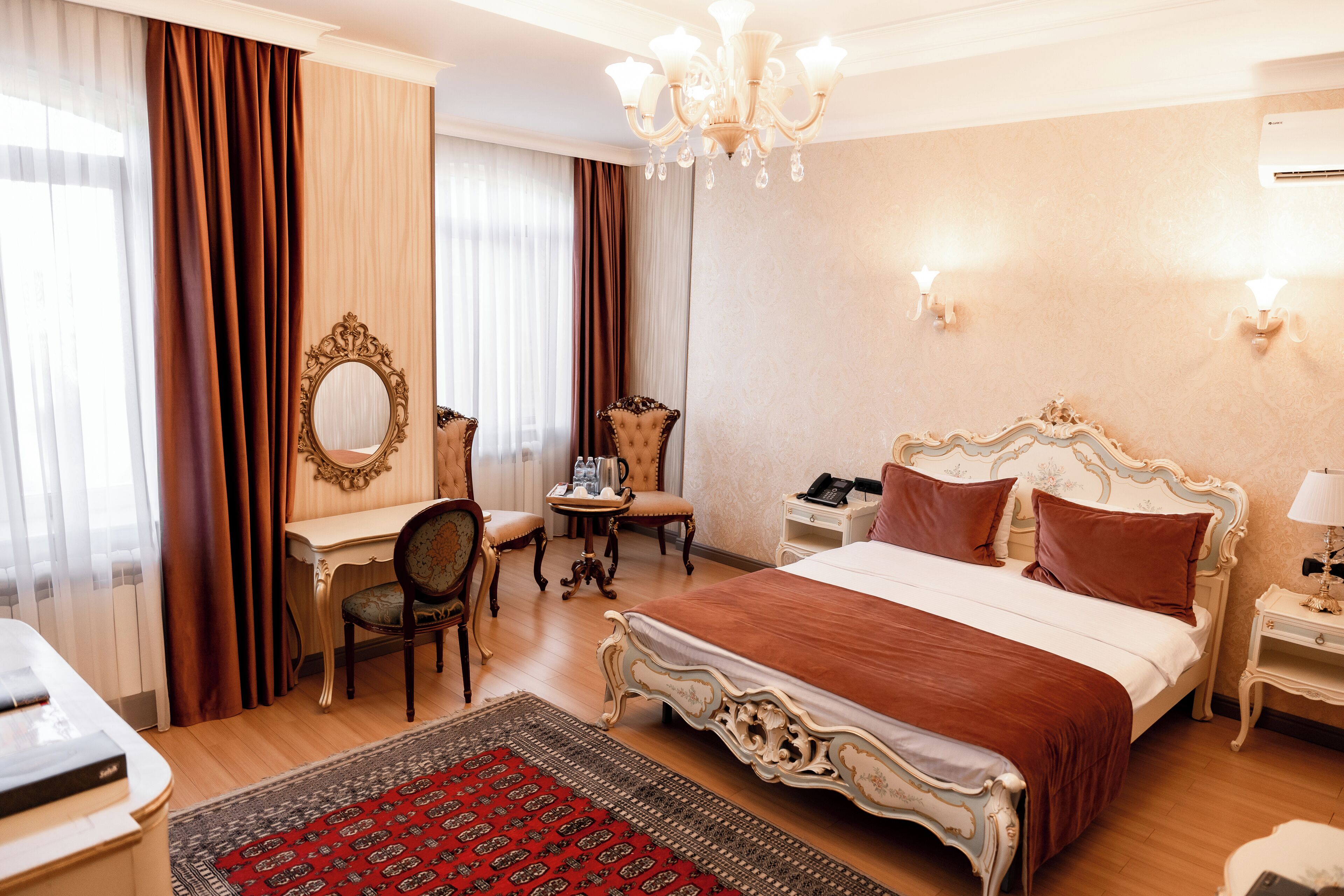 Premium bedding, Select Comfort beds, minibar, in-room safe