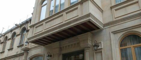 Fachada da propriedade