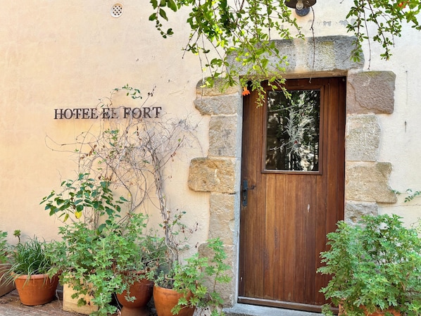 Fachada de la propiedad